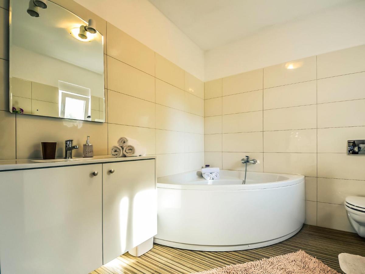 Holiday Home Anic By Interhome Smilcic Luaran gambar